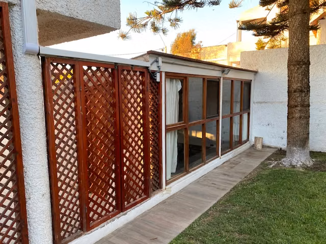 Se vende Exclusiva Casa Jardines del Sur, Áreas Verdes y Piscina.