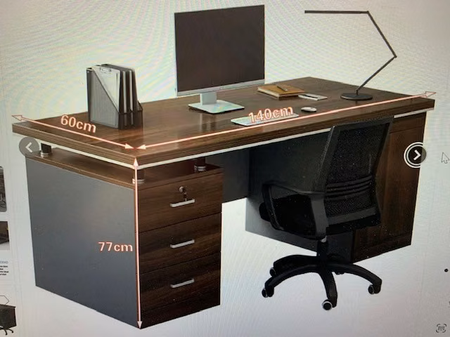 Escritorio nuevo sin uso con caja embalaje MAS uno con poco uso