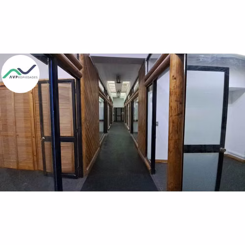 ARRIENDO AMPLIA CASA OFICINA EN BARRIO ITALIA (174396)