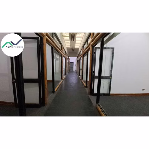 ARRIENDO AMPLIA CASA OFICINA EN BARRIO ITALIA (174396)