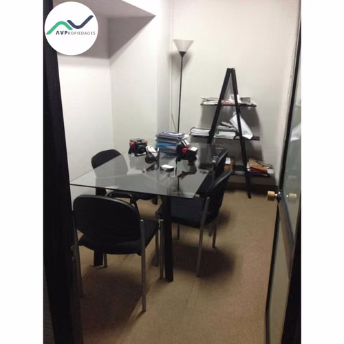 ARRIENDO AMPLIA CASA OFICINA EN BARRIO ITALIA (174396)