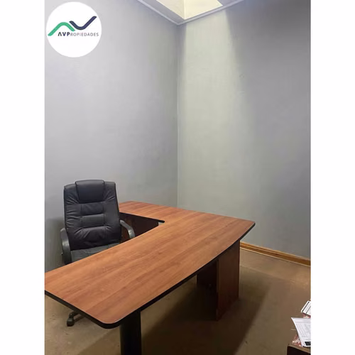 ARRIENDO AMPLIA CASA OFICINA EN BARRIO ITALIA (174396)