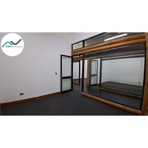 ARRIENDO AMPLIA CASA OFICINA EN BARRIO ITALIA (174396)