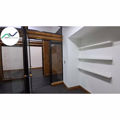 ARRIENDO AMPLIA CASA OFICINA EN BARRIO ITALIA (174396)
