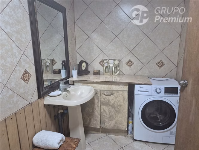 Parcela Ecuestre Consolidada con Casa y Equipamiento Complet