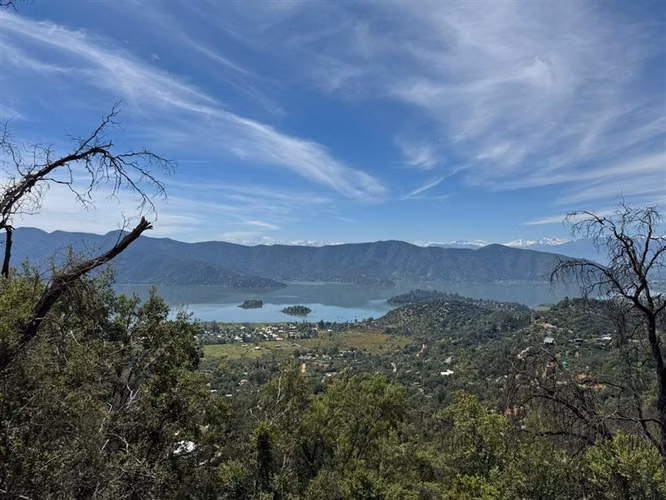 PARCELA CON MARAVILLOSA VISTA LAGUNA ACULEO EN CONDOMINIO