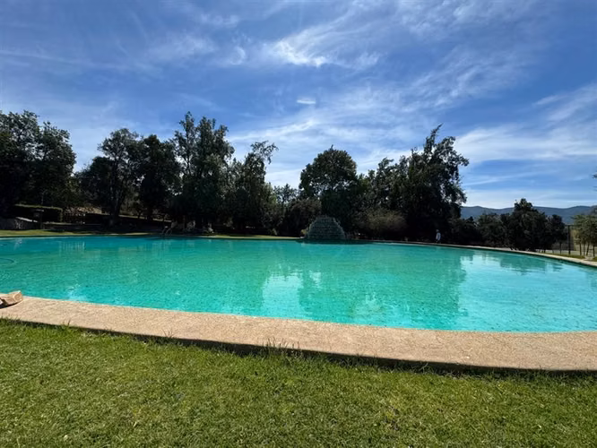 PARCELA CON MARAVILLOSA VISTA LAGUNA ACULEO EN CONDOMINIO