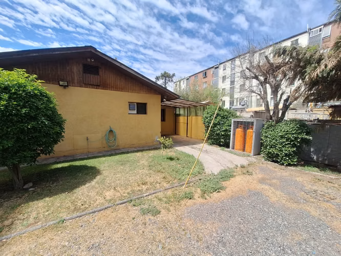 Arrienda casa uso habitacional-Comercial La Cisterna