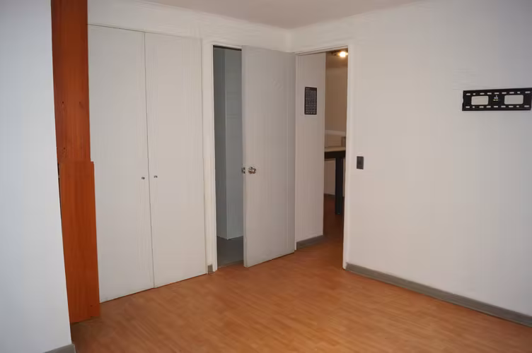 Arriendo acogedor depto 1 dormitorio suite Metro Sta Lucia Santiago - Imagen 12