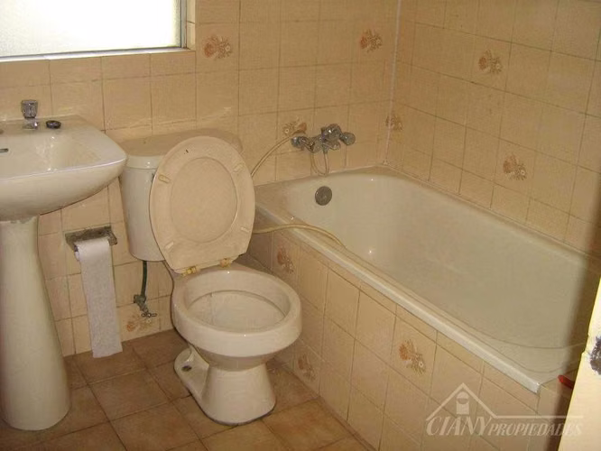 Casa Amplia en condominio pleno centro Quilpue (174413)