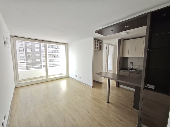 Ref:12775*50% Dpto 2 Dormitorios 1 Baño. Terraza, conexión a lavadora. San Miguel.