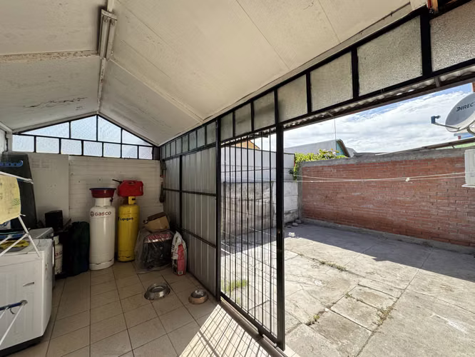 EXCELENTE CASA CON AMPLIACIÓN REGULARIZADA