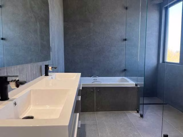 Moderna Casa con Excelente Conectividad (174425)