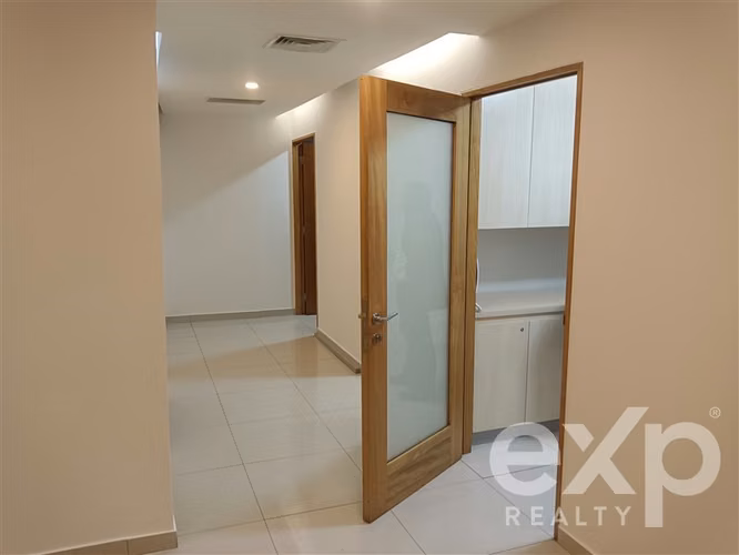 Arriendo Oficina 2 privados Avenida Libertad, Viña del Mar