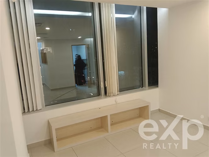 Arriendo Oficina 2 privados Avenida Libertad, Viña del Mar