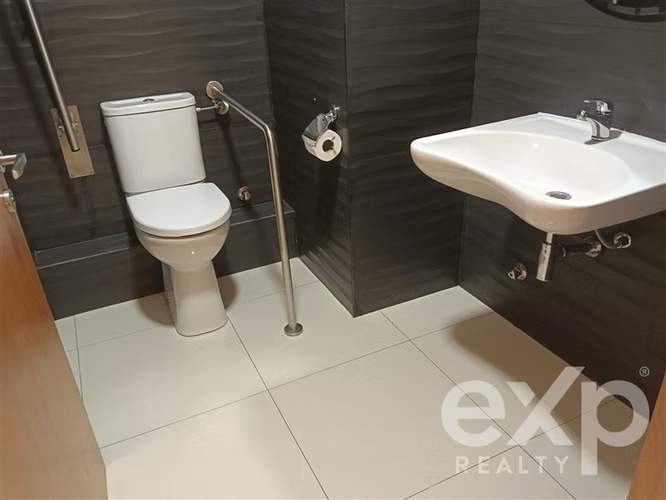 Arriendo Oficina 2 privados Avenida Libertad, Viña del Mar
