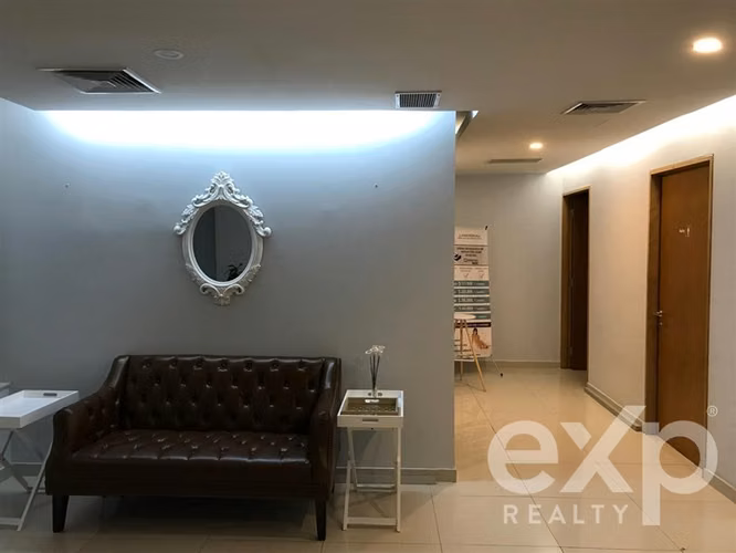 Arriendo Oficina 2 privados Avenida Libertad, Viña del Mar
