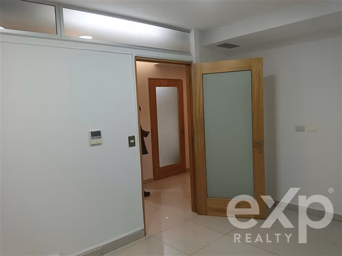 Arriendo Oficina 2 privados Avenida Libertad, Viña del Mar