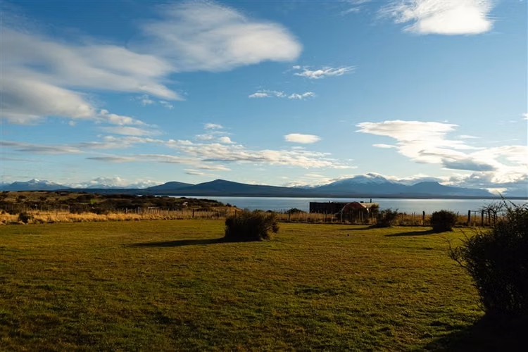 Casa en venta de 3 dorm. y terr. de 5000 m2 en Natales