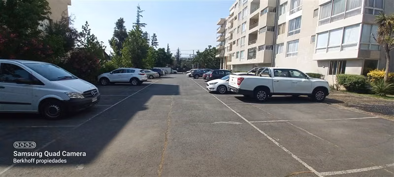 Dpto, 3 dorm. 2 baños, 2 estac. y bodega, en Lo Barnechea - Imagen 20