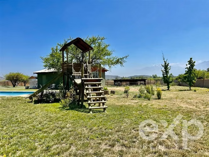 Arriendo parcela Amoblada Pirque 6000m2 350m2 casa