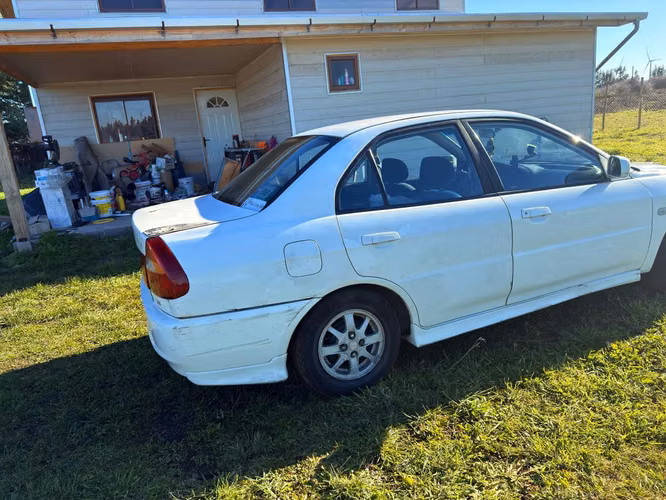 Mitsubishi lancer 1998
