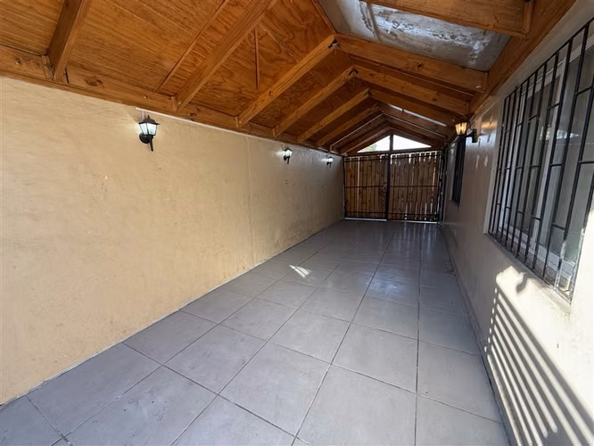 Casa en venta de 3 dorm. en Maipú