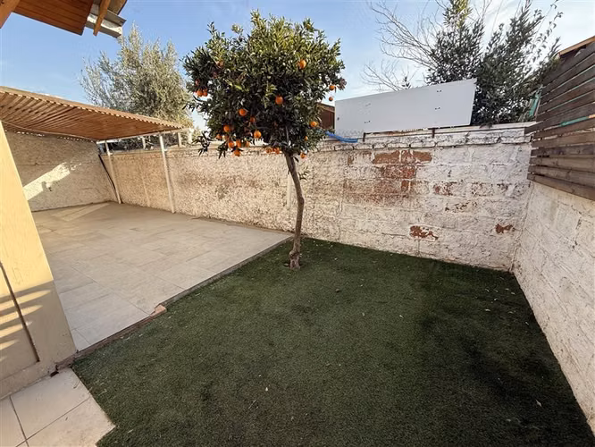 Casa en venta de 3 dorm. en Maipú