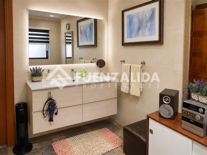 Amplia casa en La Reina,6D,Piscina,Jardin y Gimnasio - Imagen 19