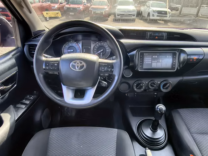 TOYOTA HILUX 2021 - Imagen 18