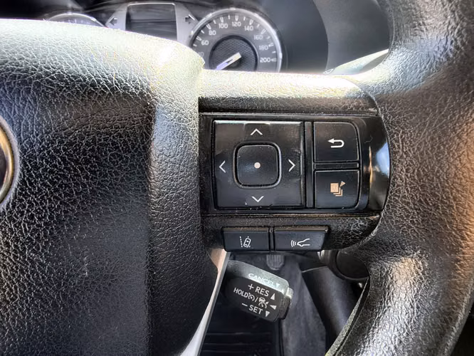 TOYOTA HILUX 2021 - Imagen 13