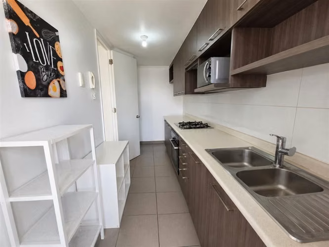 Departamento en venta de 3 dorm. con est. y bod. en Recoleta
