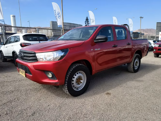TOYOTA HILUX 2022