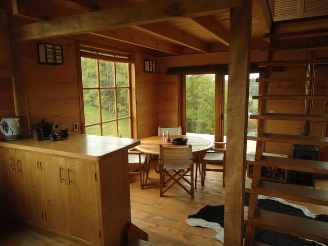 Se arrienda hermosa casa de madera nativa en entorno natural, sector Osorno