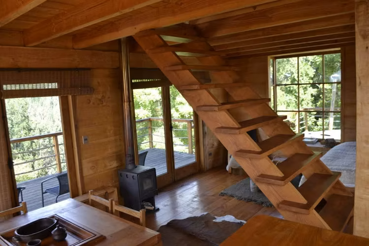 Se arrienda hermosa casa de madera nativa en entorno natural, sector Osorno