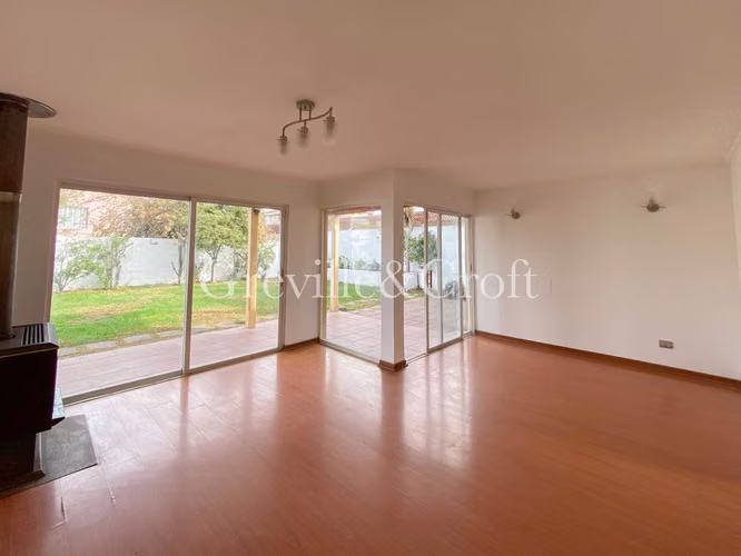 Amplia Casa Familiar con Patio Privado (173715)