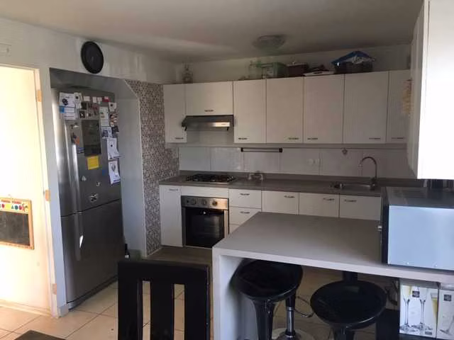 Casa Amplia y Moderna con Excelente Conectivi (174449)