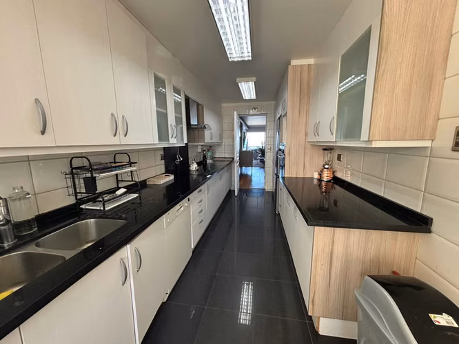 Departamento 4 dormitorios en venta, vista privilegiada al Mar, Edmundo Eluchans, Viña del Mar