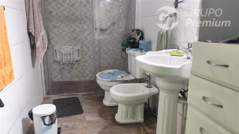 Casa en venta de 7 dorm. en Santiago
