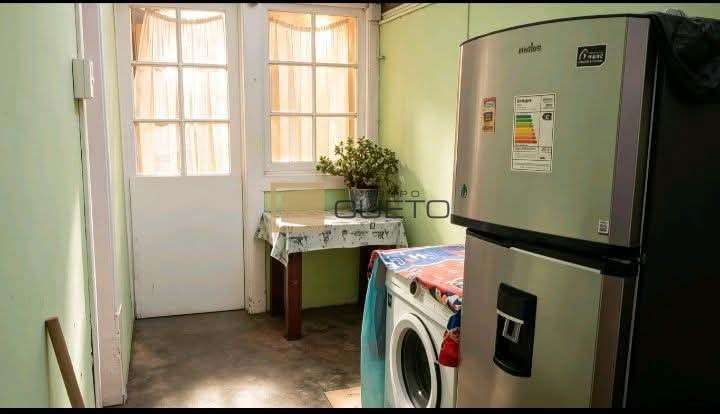 En Venta , Propiedad Comercial + Casa Habitación en el Centro de Quintero.