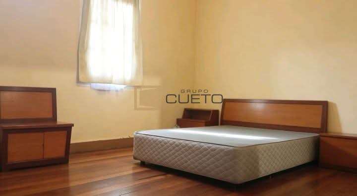 En Venta , Propiedad Comercial + Casa Habitación en el Centro de Quintero.