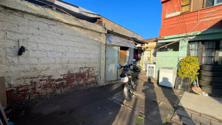 Casa Amplia con Excelente Conectividad (174454)