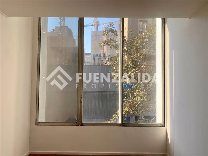 Arriendo Oficina Santiago 3 privados, kitchenette recepción - Imagen 6