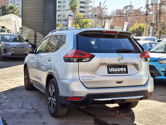 NISSAN X-TRAIL 2019