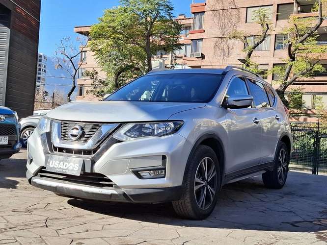 NISSAN X-TRAIL 2019
