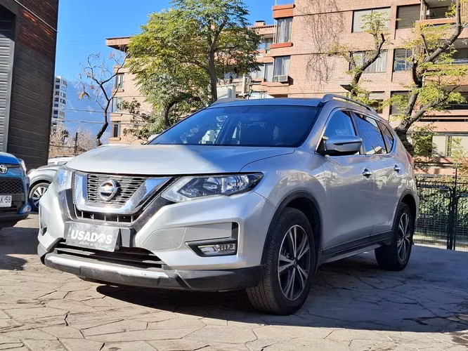 NISSAN X-TRAIL 2019