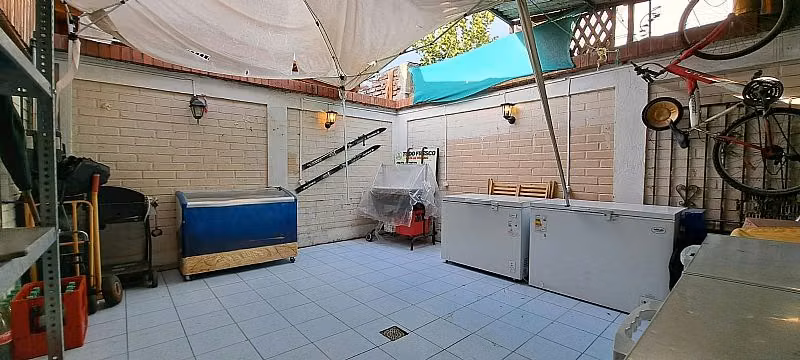 SE VENDE 120M2 A PASOS DE METRO PLAZA QUILICURA $1