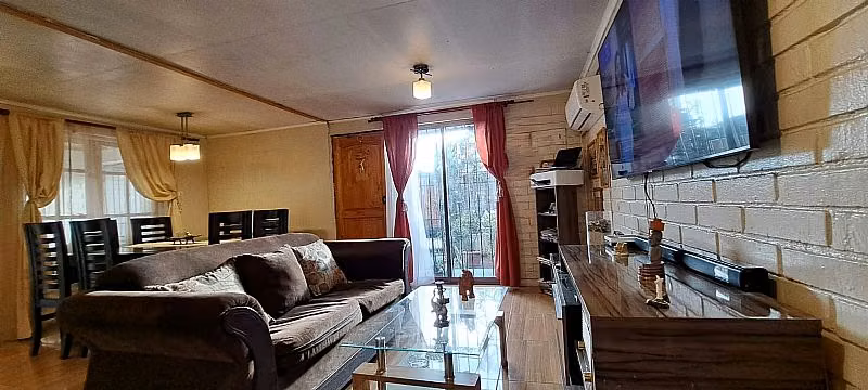 SE VENDE 120M2 A PASOS DE METRO PLAZA QUILICURA $1