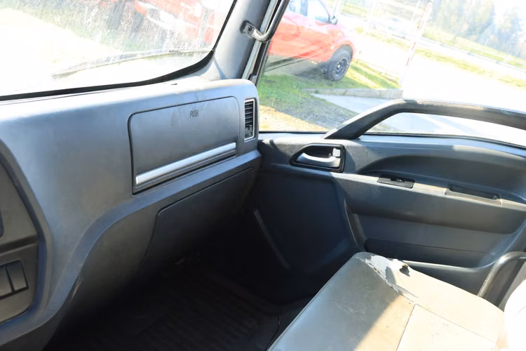 CAMION SINOTRUK HOMAN 2021 CARROCERIA PLANO 6000KG MAS ESTANQUE AGUA