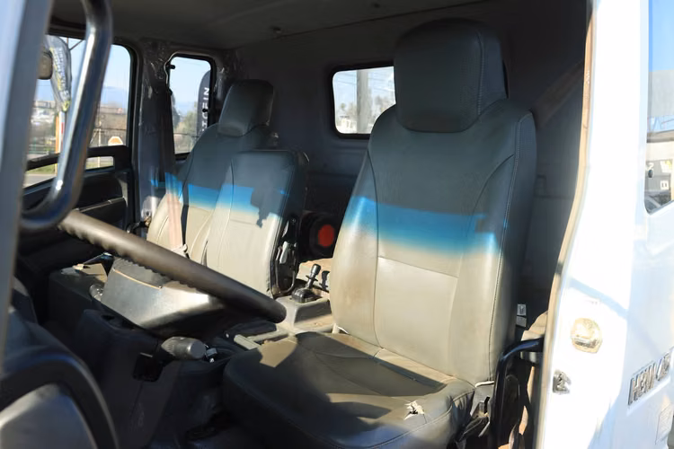 CAMION SINOTRUK HOMAN 2021 CARROCERIA PLANO 6000KG MAS ESTANQUE AGUA